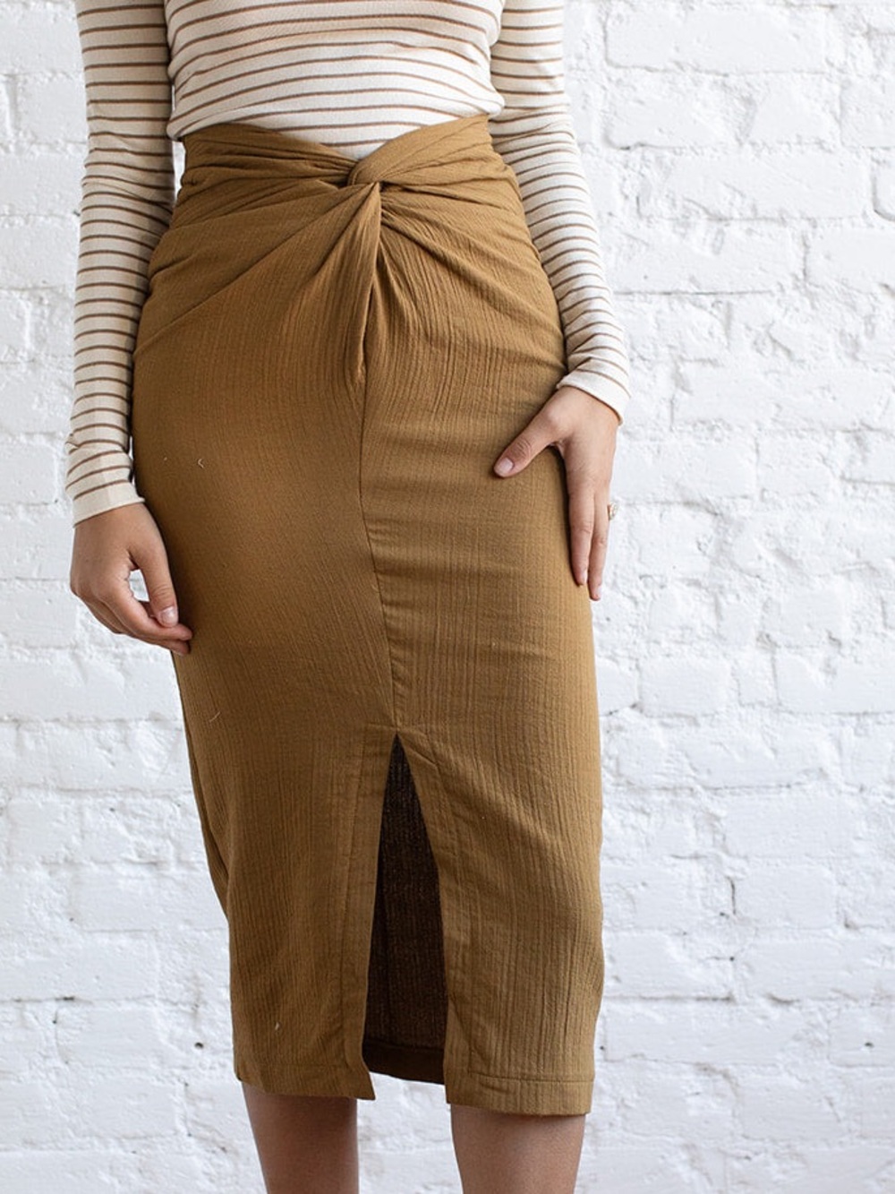 NWT Miou Muse Twist Front Cotton Midi Skirt Caramel Brown Size M Waist 28